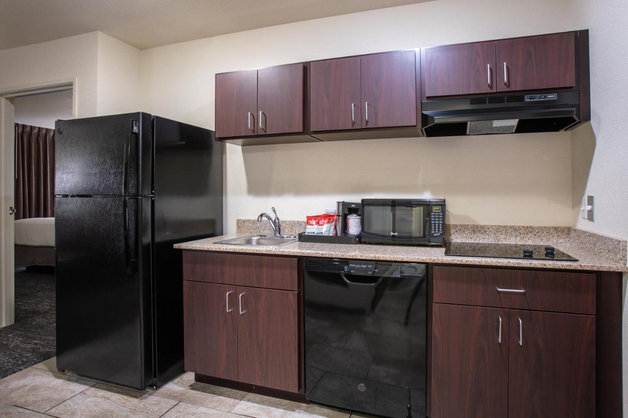 Cobblestone Inn & Suites - Pine Bluffs 外观 照片