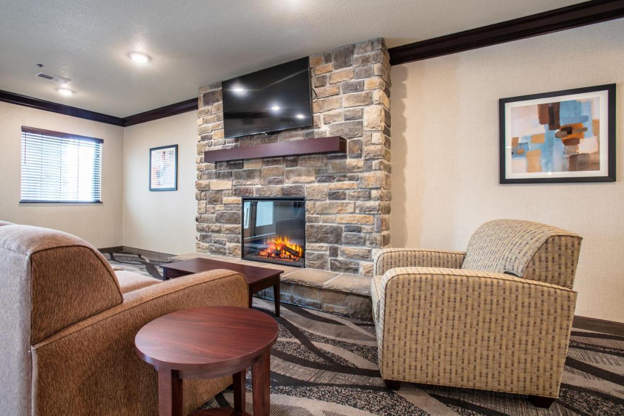 Cobblestone Inn & Suites - Pine Bluffs 外观 照片