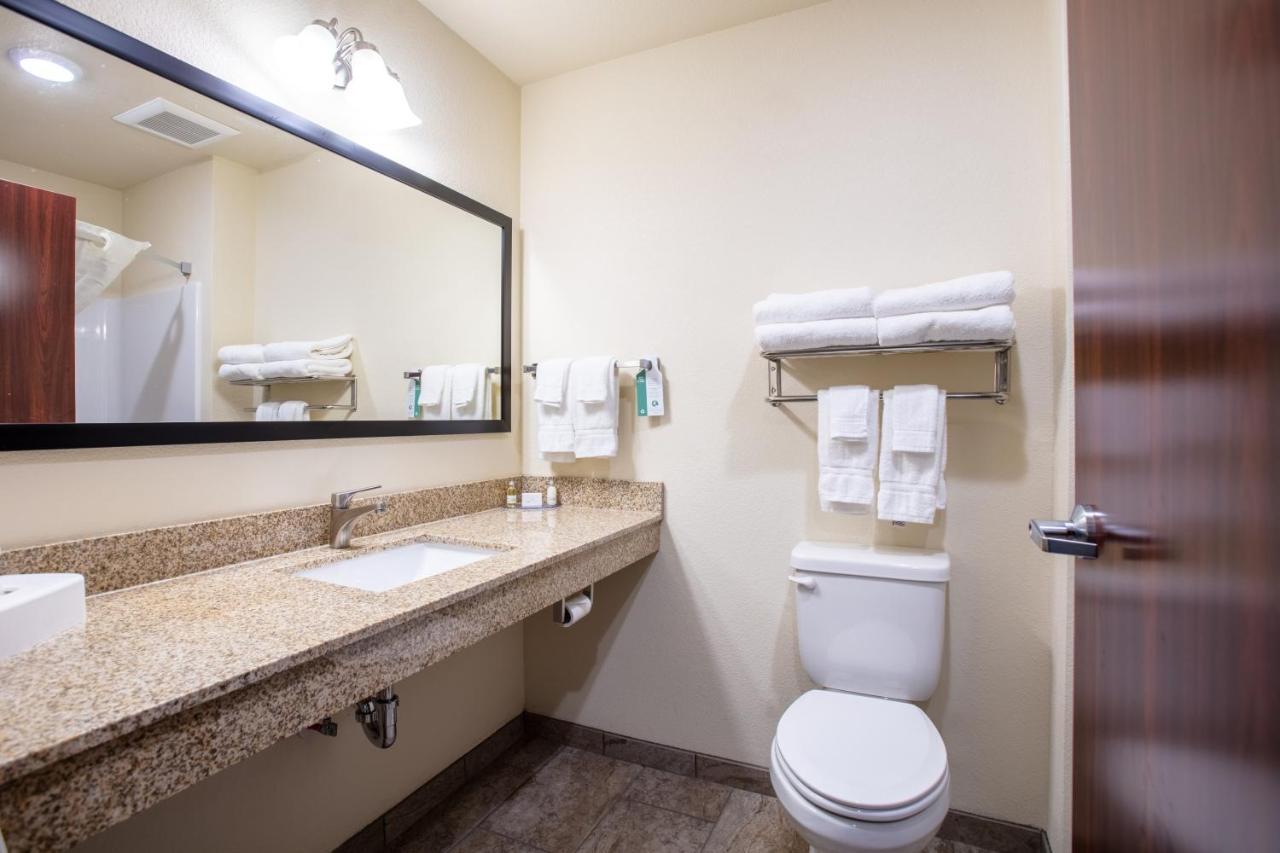 Cobblestone Inn & Suites - Pine Bluffs 外观 照片